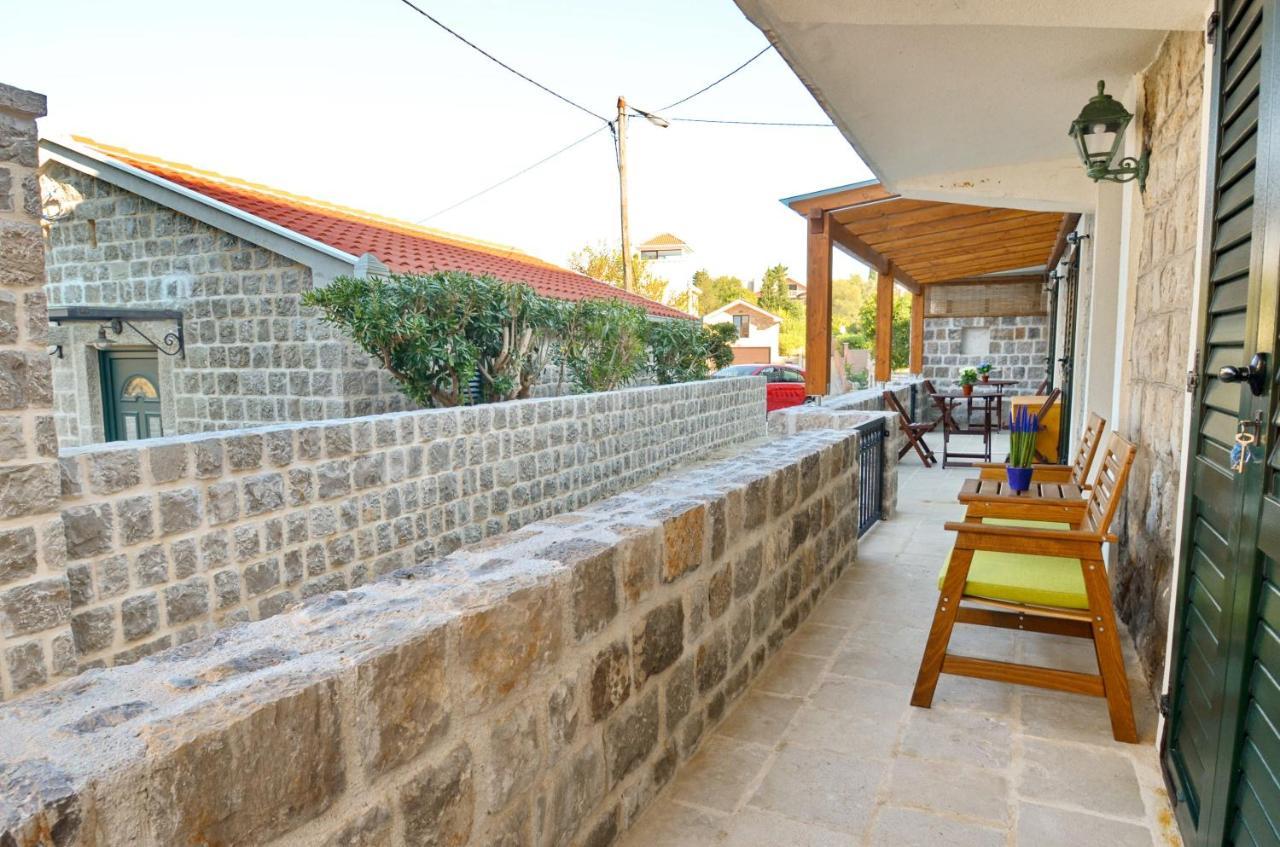 טיווט Leut Stone Residence מראה חיצוני תמונה