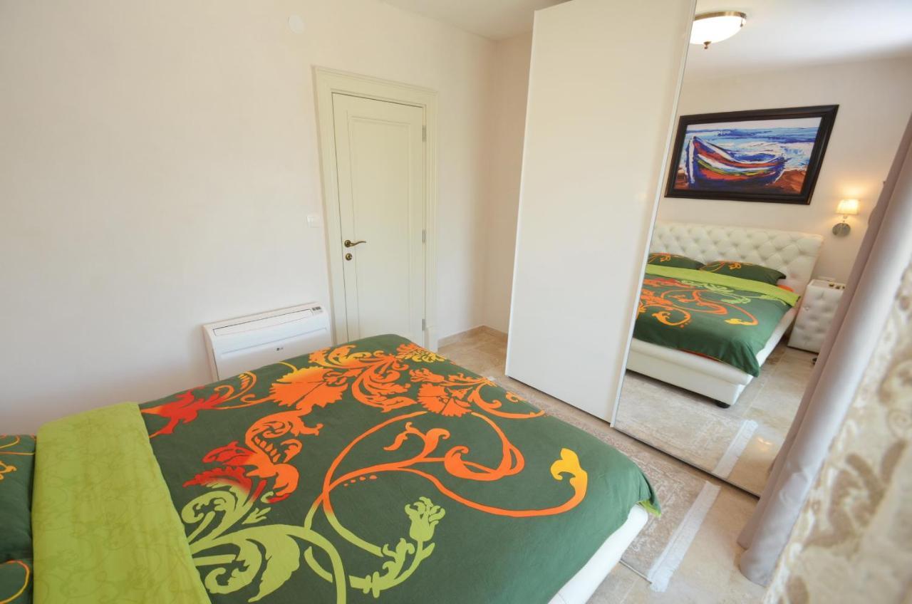 טיווט Leut Stone Residence מראה חיצוני תמונה