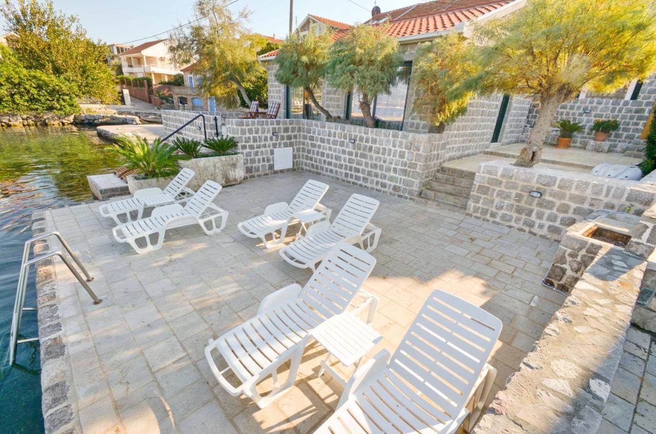 טיווט Leut Stone Residence מראה חיצוני תמונה