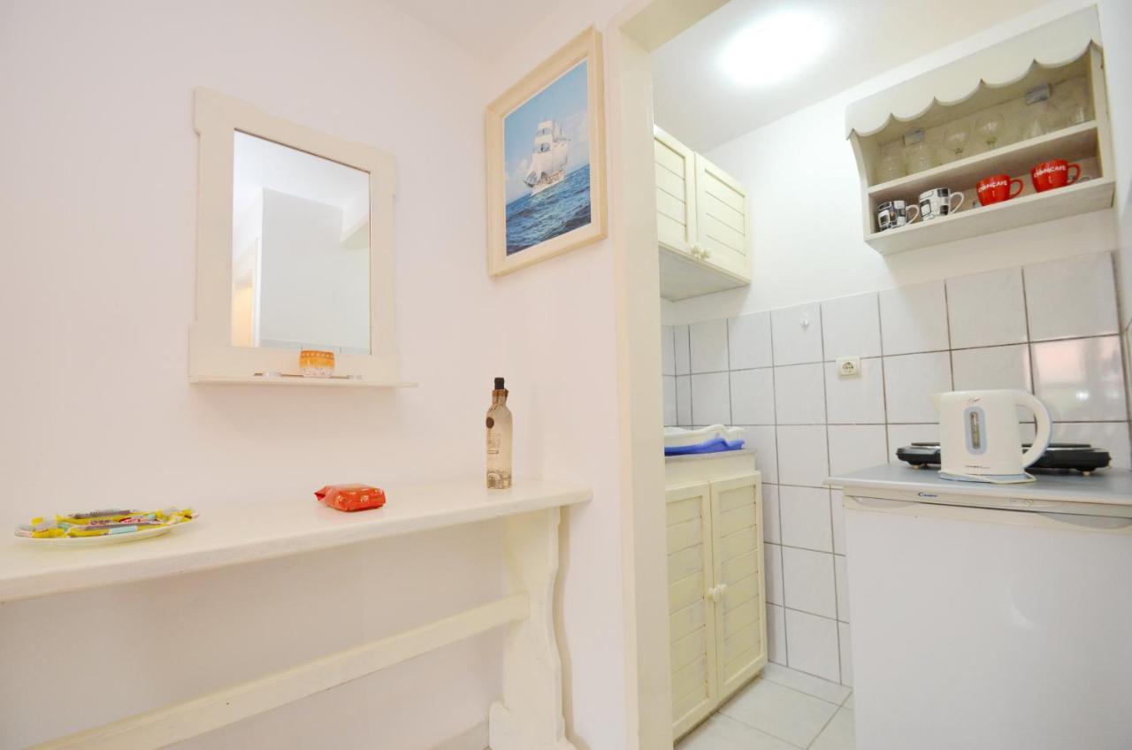 טיווט Leut Stone Residence מראה חיצוני תמונה