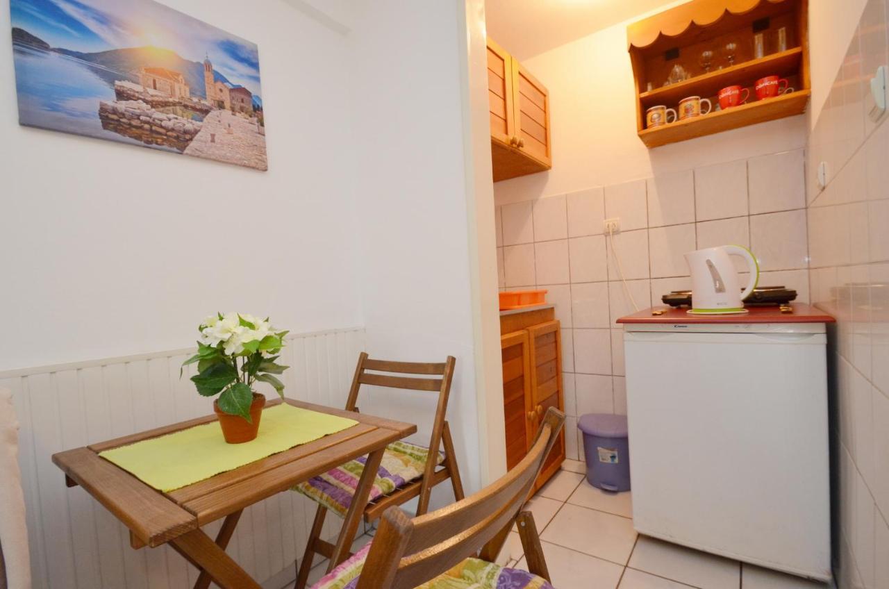 טיווט Leut Stone Residence מראה חיצוני תמונה