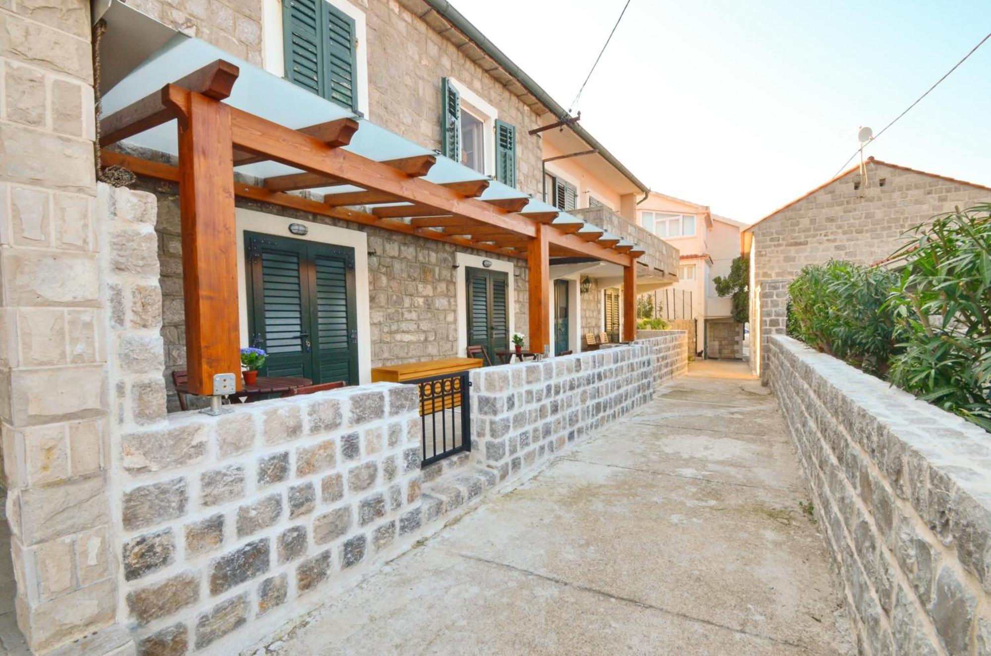 טיווט Leut Stone Residence חדר תמונה